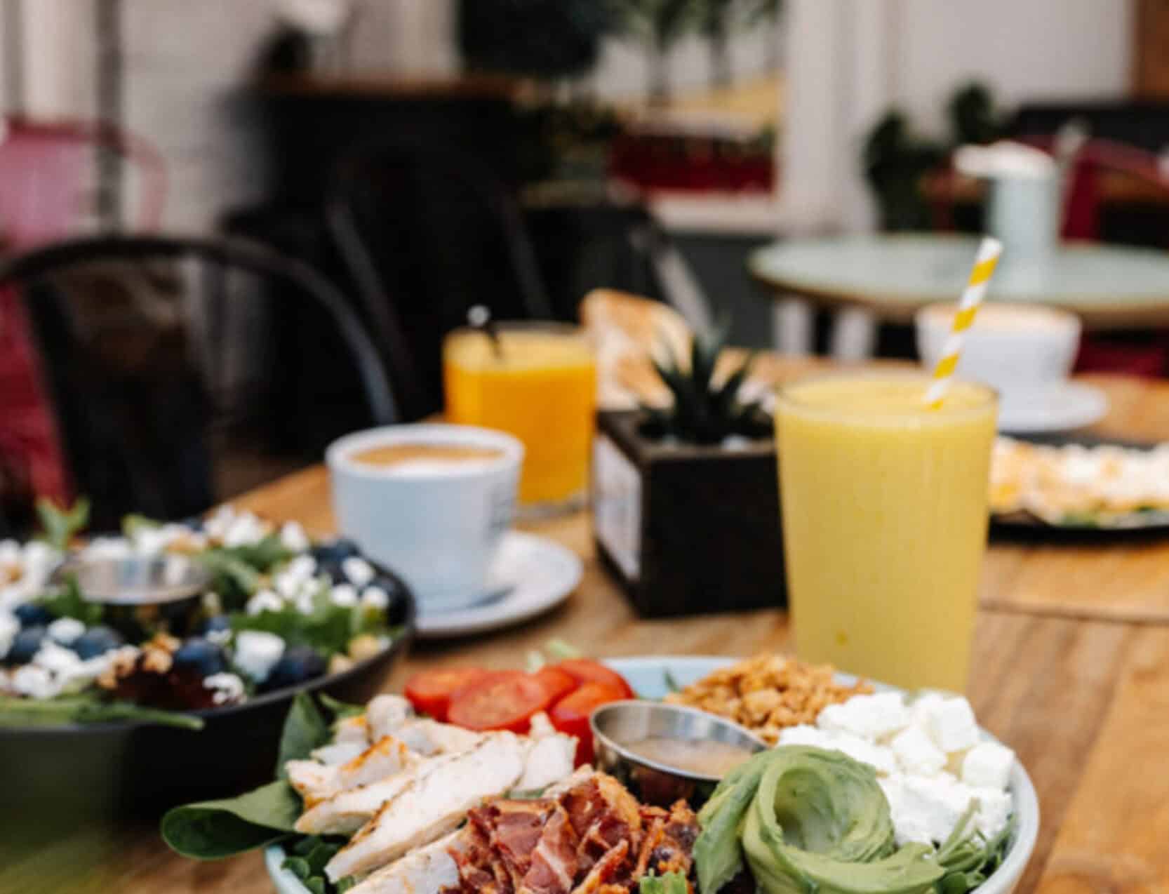 19E05BFF-7246-428E-9A0A-DB96F0CADED3_1_105_c